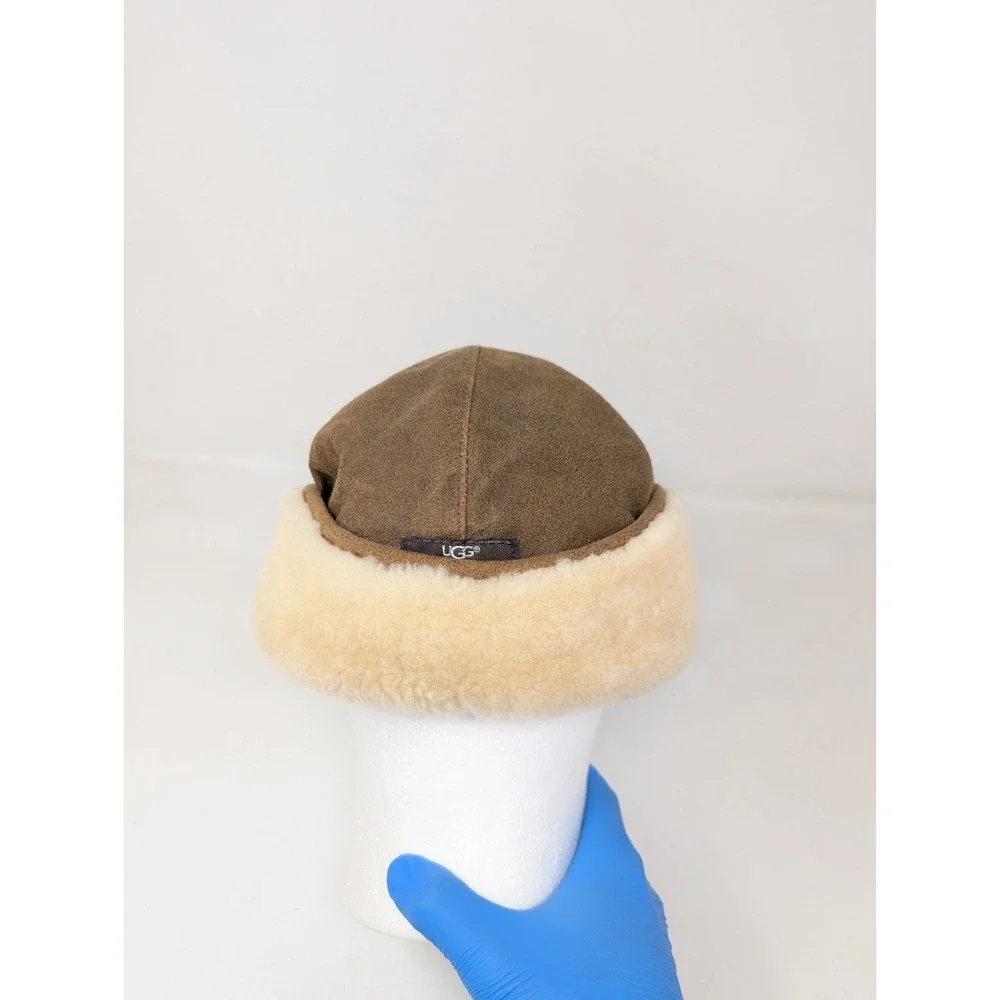 UGG Lockwood Shearling Cap Sheepskin Sherpa Leather Hat Size Small to Medium VTG